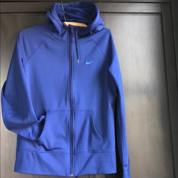 Women’s medium Nike Therma Fit zip hoodie blue Women’s medium Nike Therma Fit zip hoodie blue